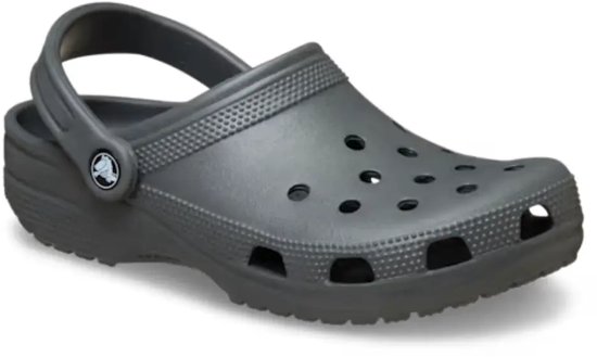 Sabot Crocs gris avec sangle de port au talon et trous d'aération sur le devant.