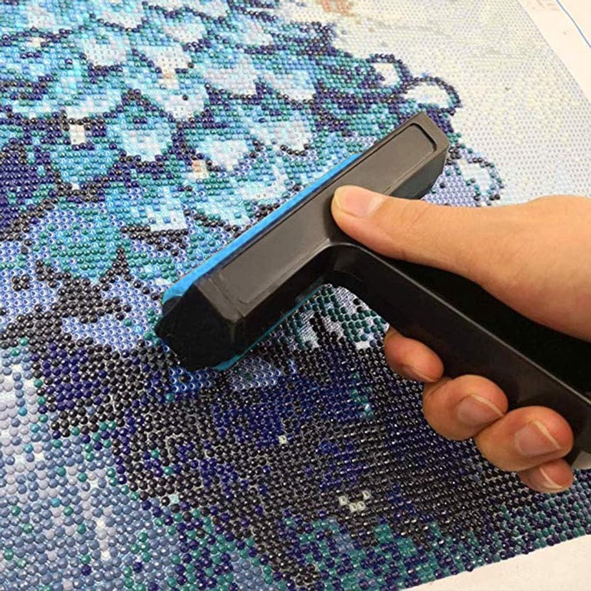 Diamond Painting Roller - 2 Stuks - Steentjesroller - 10 cm - Roller voor diamond painting - Diamond Painting Accessoires - Kunststof - Roller Gereedschapsset - Knutselaccessoires - Rolgereedschappen - Voor beginners en gevorderden - Blauw, rood — cadeau in Cadeau-ideeën - foto 3