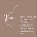 Een roze fopspeen met plat zuiggedeelte en dunne hals, veilig voor het gebit en spraak.