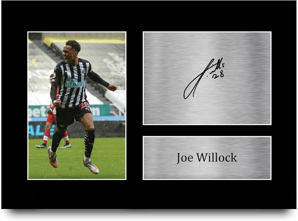 Gesigneerde Foto - Fan Merchandise - Cadeau Idee - Gedrukte Replica - A4 Formaat - Zwart