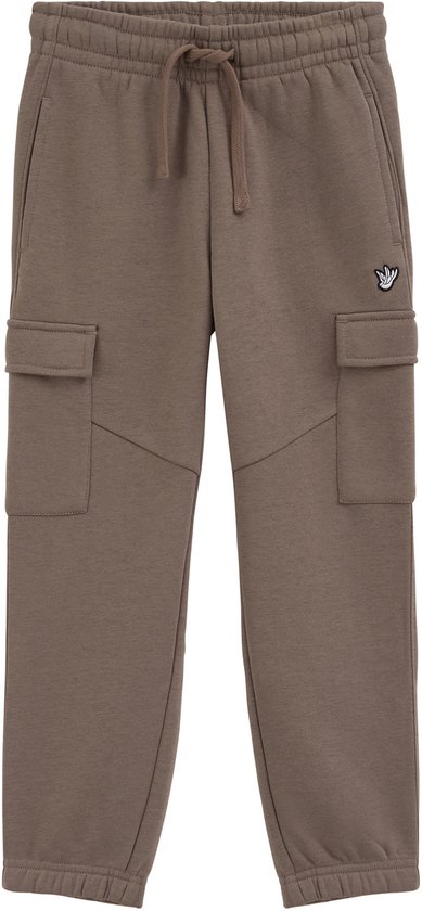 Bruine joggingbroek met cargozakken, trekkoord en logo-applicatie op de linkerzak.