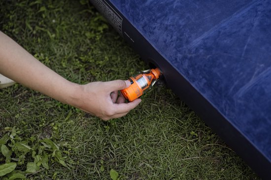 FLEXTAIL MAX PUMP 3 - Hoge snelheid 2-in-1 oplaadbare luchtpomp en zaklamp lichtgewicht kleur ZWART met Hardcase. van Merkloos — afbeelding 3