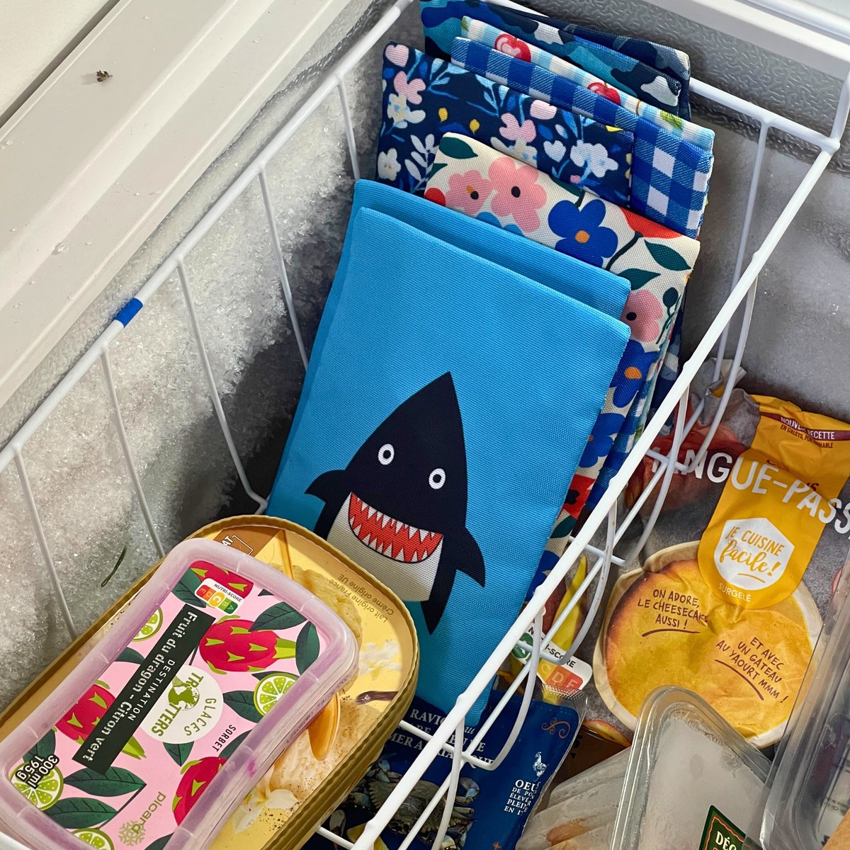 Yumbox gel koelelement Duo - 4/6 uren koud - herbruikbaar - 2 designs - Klaprozen & Blauwe bloemen