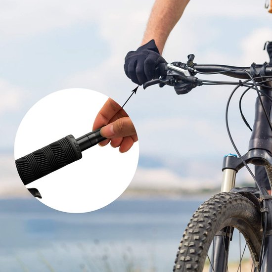 Fiets Band Reparatie Kit - Lekke Band Herstel - Tubeless Banden Plakken - Compact Stuurmontage - 5 Strips Inclusief van fiets — afbeelding 3