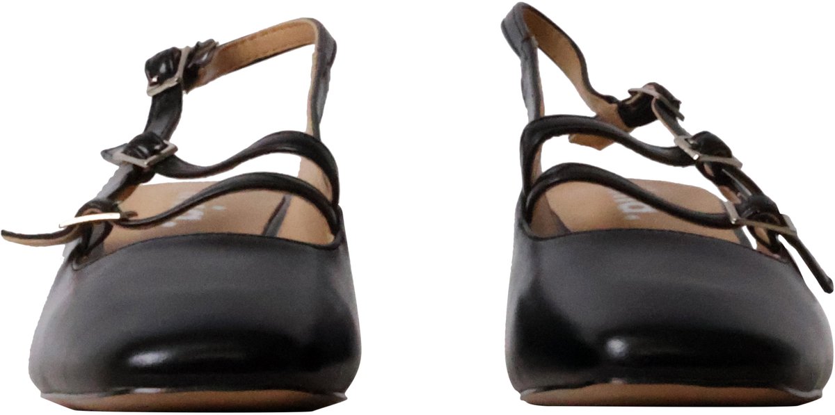 Inia-pumps met riempje