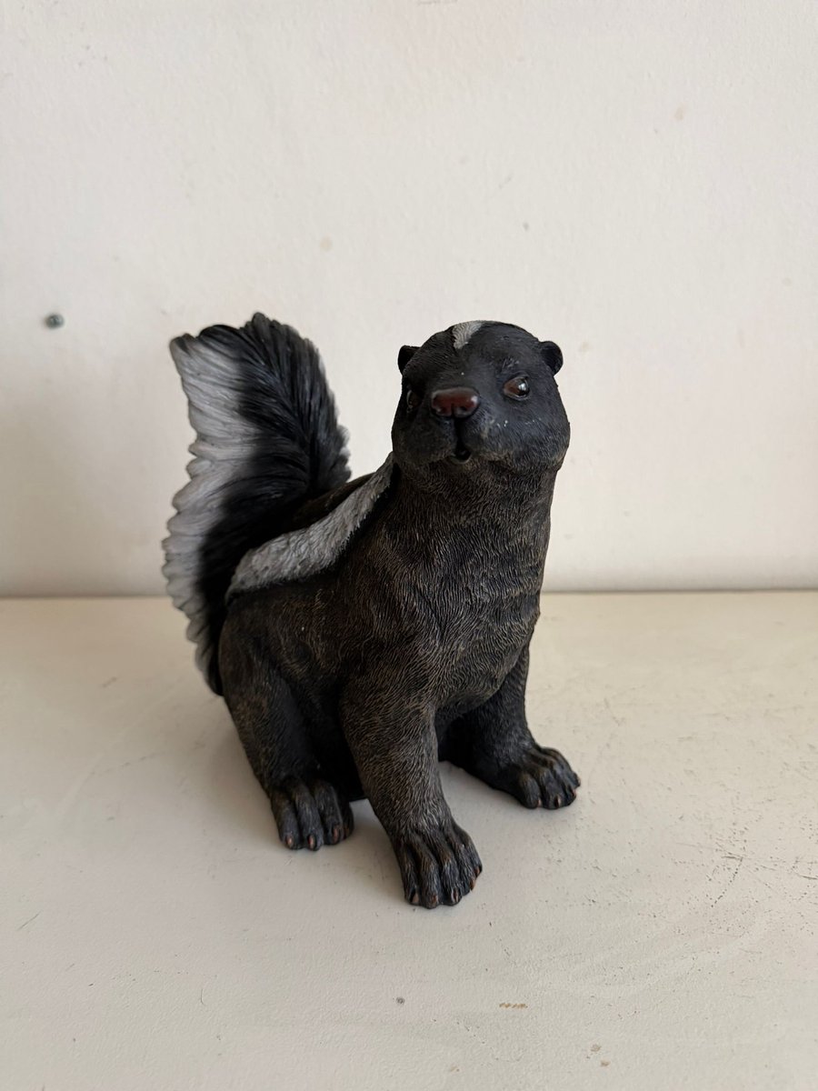 Goodyz-Wilde dieren - Stinkdier - Stinkdieren -Zittend - 26cm hoog - Zwart/wit