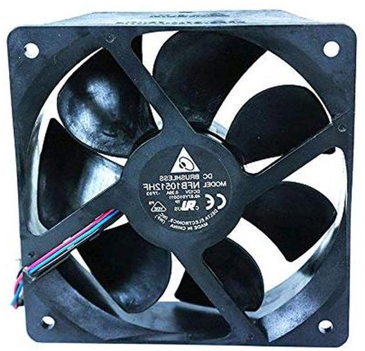 Koeler Ventilator - Koelonderdeel - Machine Koelen - 3-Draad Connector - 105x105x32mm - Zwart