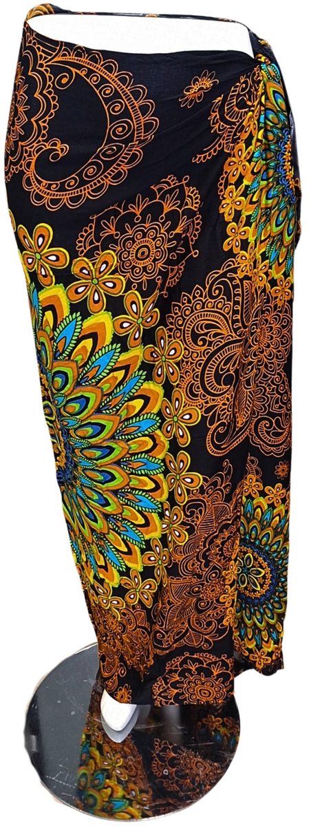 Om Namaste Sarong - 601 - Bloemrijke Mandala - Oranje & Zwart