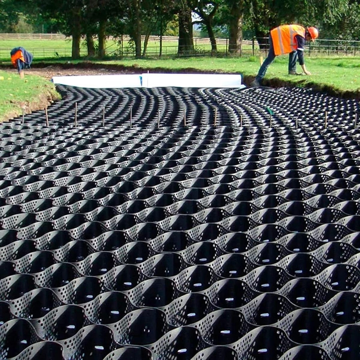 Kunststof Gazonrooster - Grindstabilisator Oprit - Stabilisatie Tuinpad - Schraalbaar Ontwerp - 5 x 6 m - Zwart
