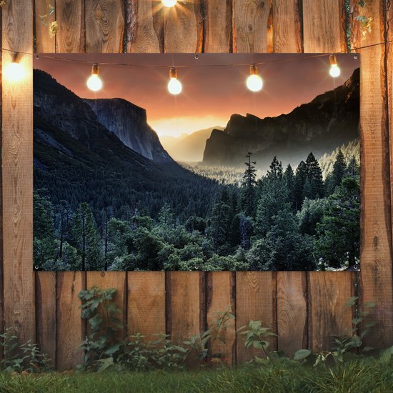 Lever de soleil brumeux dans le parc national de Yosemite aux USA Affiche de jardin 180x120 cm - Toile de jardin / Toile d'extérieur / Peintures d'extérieur (décoration de jardin) XXL / Groot format!