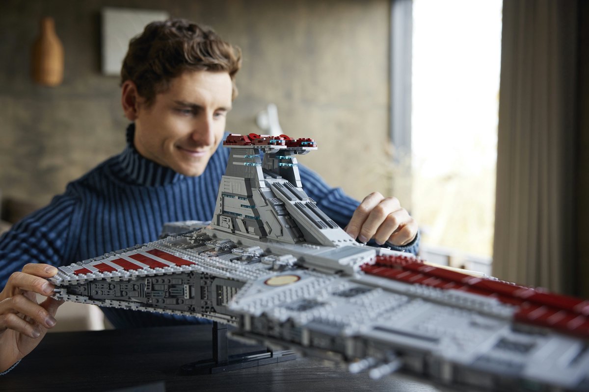 LEGO Star Wars Venator-Class Republic Attack Cruiser - 75367 — afbeelding 13