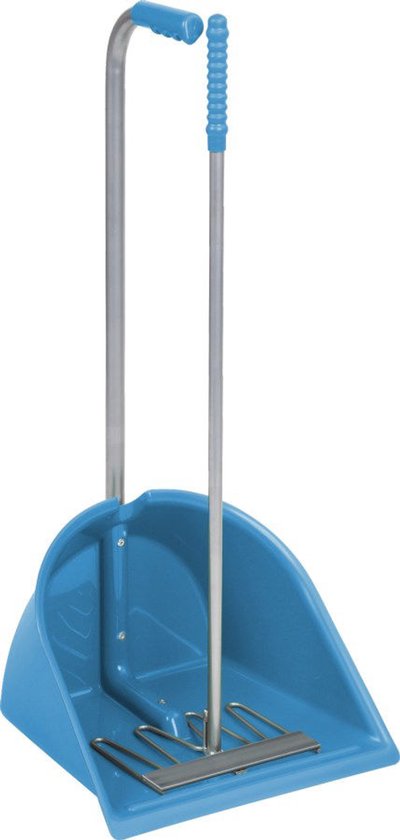Blauwe mestboy met zilveren steel en blauw handvat.