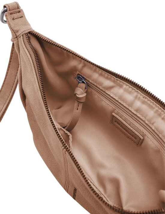 FREDsBRUDER Cuir Sac à épaule bandoulière My Old Friend Halfmoon Bag Caramel Marron clair