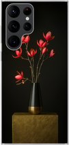Telefoonhoesje Geschikt voor Samsung Galaxy S22 Ultra hoesje - Rode - Bloemen - Vaas - Siliconen Telefoonhoesje Telefoonhoesje