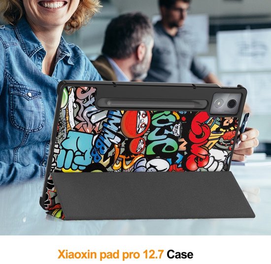 Coverup Tablethoes geschikt voor Lenovo Idea Tab Pro Hoesje - Tri-Fold Book Case met Wake/Sleep - Graffiti