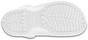 Zool van een witte Crocs Classic Clog met merklogo.