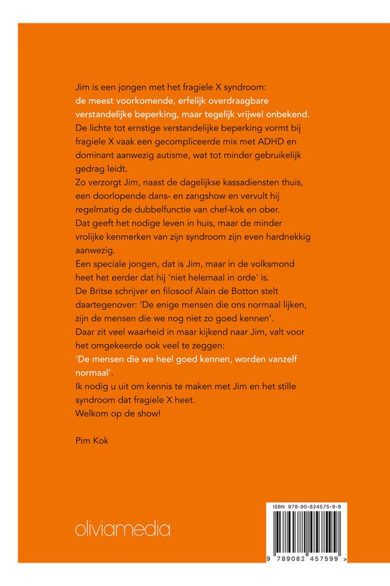 Achterkant van een boek met oranje achtergrond. Tekst over Jim, een jongen met fragiele X syndroom. Logooliviamedia.