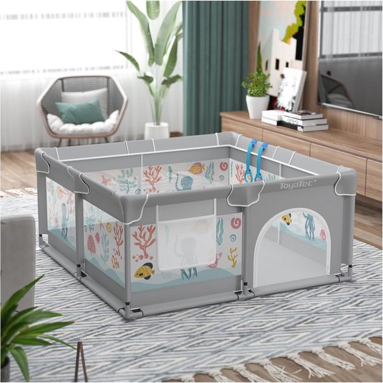 Babybox, grote grijze box met stevige zuignap, speelhek, transparant en