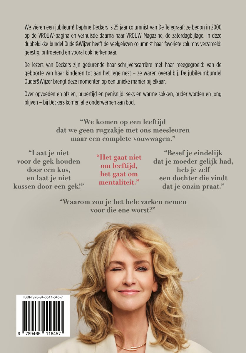 Achterkant van het boek 'Ouder & Wijzer' met quotes en foto van Daphne Deckers.