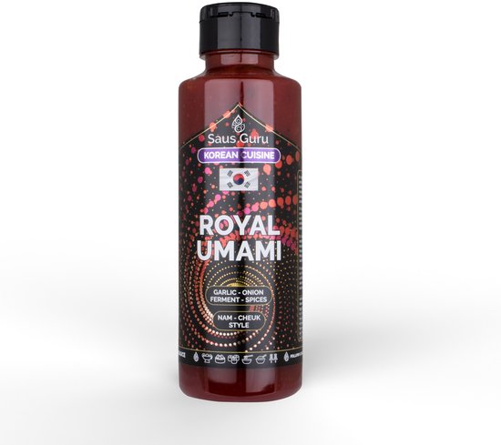 Fles Saus Guru Royal Umami Koreaanse Keuken met een zwart met rode en paarse bubbels label en Koreaanse vlag.