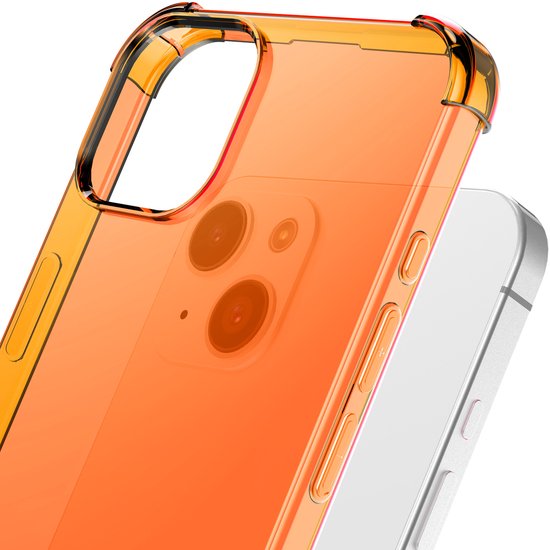 Close-up van een oranje transparant telefoonhoesje met gouden hoeken, passend op een telefoon.