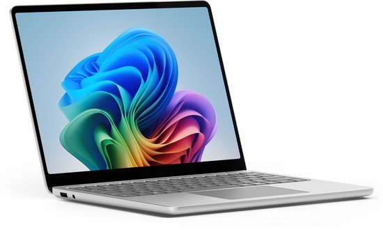 Microsoft Surface - Copilot + Ordinateur portable - Écran tactile 13 pouces - X Plus - 16 Go RAM / 256 Go SSD - Platinum