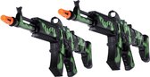 2x stuks kinder speelgoed verkleedwapens/machinegeweren soldaten/leger met geluid 50 cm -  Nep geweren/wapens/mitrailleuren