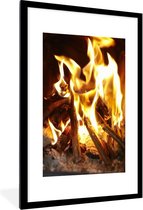 Image encadrée - Une cheminée avec cadre photo feu 60x90 cm - Affiche encadrée (Décoration murale salon / chambre)