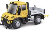 Maisto MERCEDES-BENZ UNIMOG U423 - RAIL ROAD CARRIER geel/grijs modelauto schaalmodel 4,5"