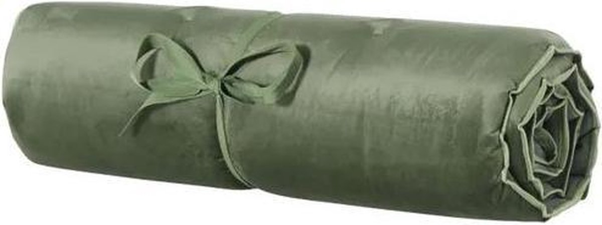 Groen loungekussen van Madison met afmetingen 180x68 cm, geschikt voor buiten, stijlvol en comfortabel.