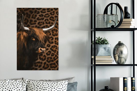 Canvas schilderij 40x60 cm - Wanddecoratie Schotse Hooglander - Koe - Panter - Muurdecoratie woonkamer - Slaapkamer decoratie - Kamer accessoires - Schilderijen op canvas