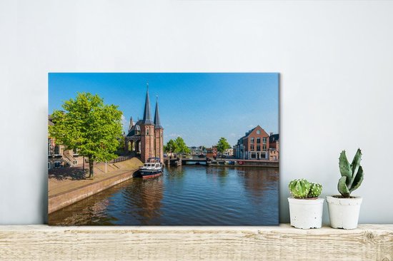 Canvas schilderij 30x20 cm - Wanddecoratie Sneek aan het water in Nederland - Muurdecoratie woonkamer - Slaapkamer decoratie - Kamer accessoires - Schilderijen op canvas
