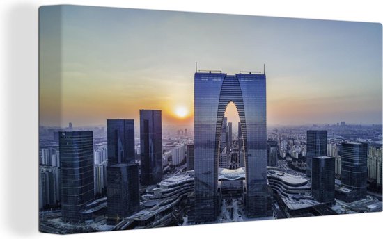 Canvas schilderij 160x80 cm - Wanddecoratie Zonsondergang achter de skyline van Suzhou in China - Muurdecoratie woonkamer - Slaapkamer decoratie - Kamer accessoires - Schilderijen
