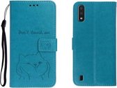 Voor Galaxy A01 reliëf Shiba Inu linker en rechter lederen tas met standaard & kaartsleuf & sallet (blauw)