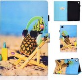 Voor Lenovo Tab M10 Plus TB-X606F Gekleurde tekeningstiksels Horizontale flip lederen tas, met houder en kaartsleuven en slaap- / wekfunctie (ananas)