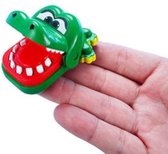 World Smallest Toys Reisspel Crocodile Dentist 7,6 Cm Groen