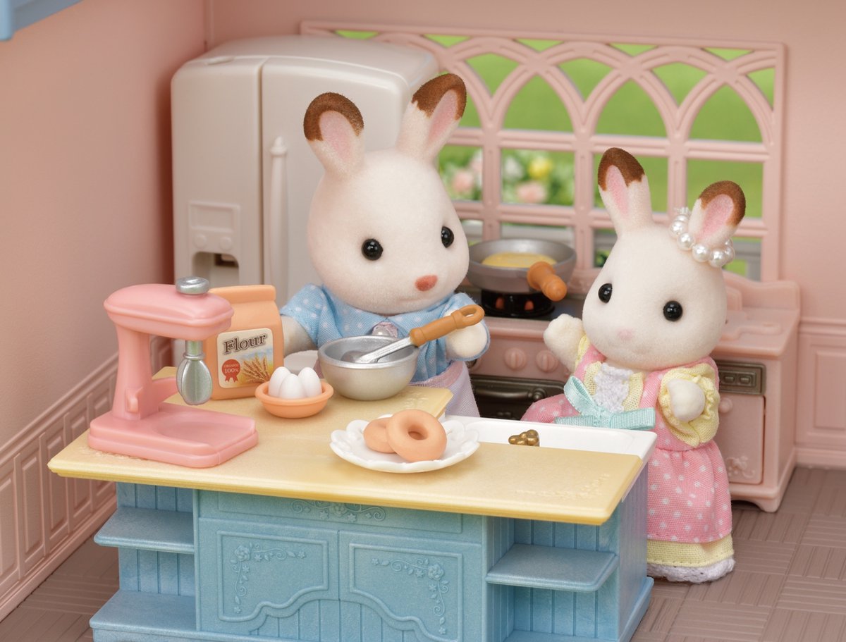 Set Goûter Sylvanian Families – 35 Pièces – Table, Chaises, Vaisselle, Pâtisseries Et Présentoir à Gâteaux – Jouet éducatif Dès 3 Ans