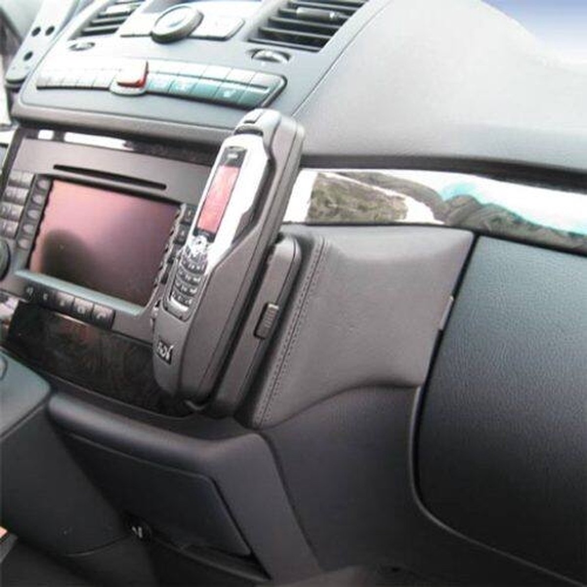 Kuda houder geschikt voor Mercedes Benz Viano - Vito 09/2003 - Kleur: Zwart
