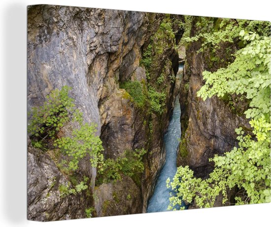 Tableaux sur toile - Eau Blauw entre les rochers calcaires de Peintures recouverts de mousse en Albanie - 150x100 cm - Décoration murale
