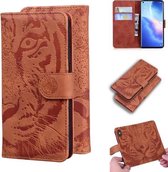 Voor OPPO Reno5 Pro 5G Tiger Embossing Pattern Horizontale Flip lederen tas met houder & kaartsleuven & portemonnee (bruin)