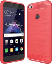 Voor Huawei P8 Lite (2017) geborsteld koolstofvezel textuur schokbestendig TPU beschermhoes (rood)