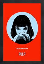 JUNIQE - Poster met houten lijst Mia Wallace Pulp Fiction -13x18 /Rood