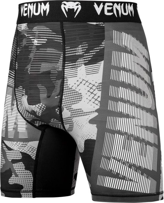 Zwarte compressie short met urban camouflageprint, Venum logo op de tailleband en op de zijkant.