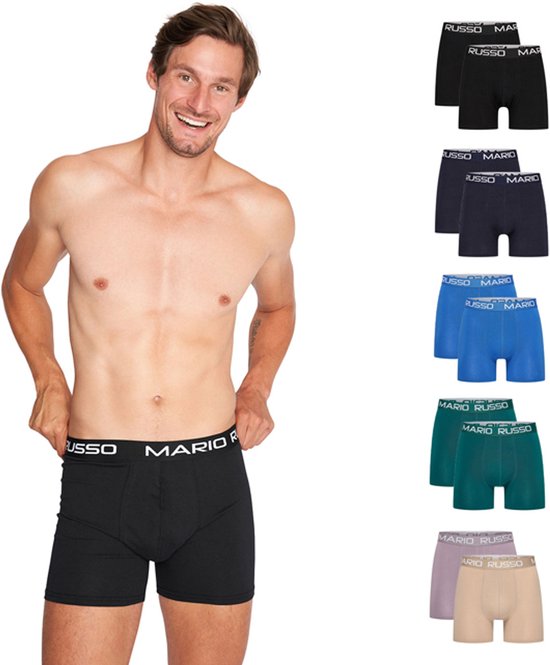 Man met zwarte boxershort met Mario Russo band. Set met zes boxershorts in zwart, navy, blauw, groen, lila en beige.