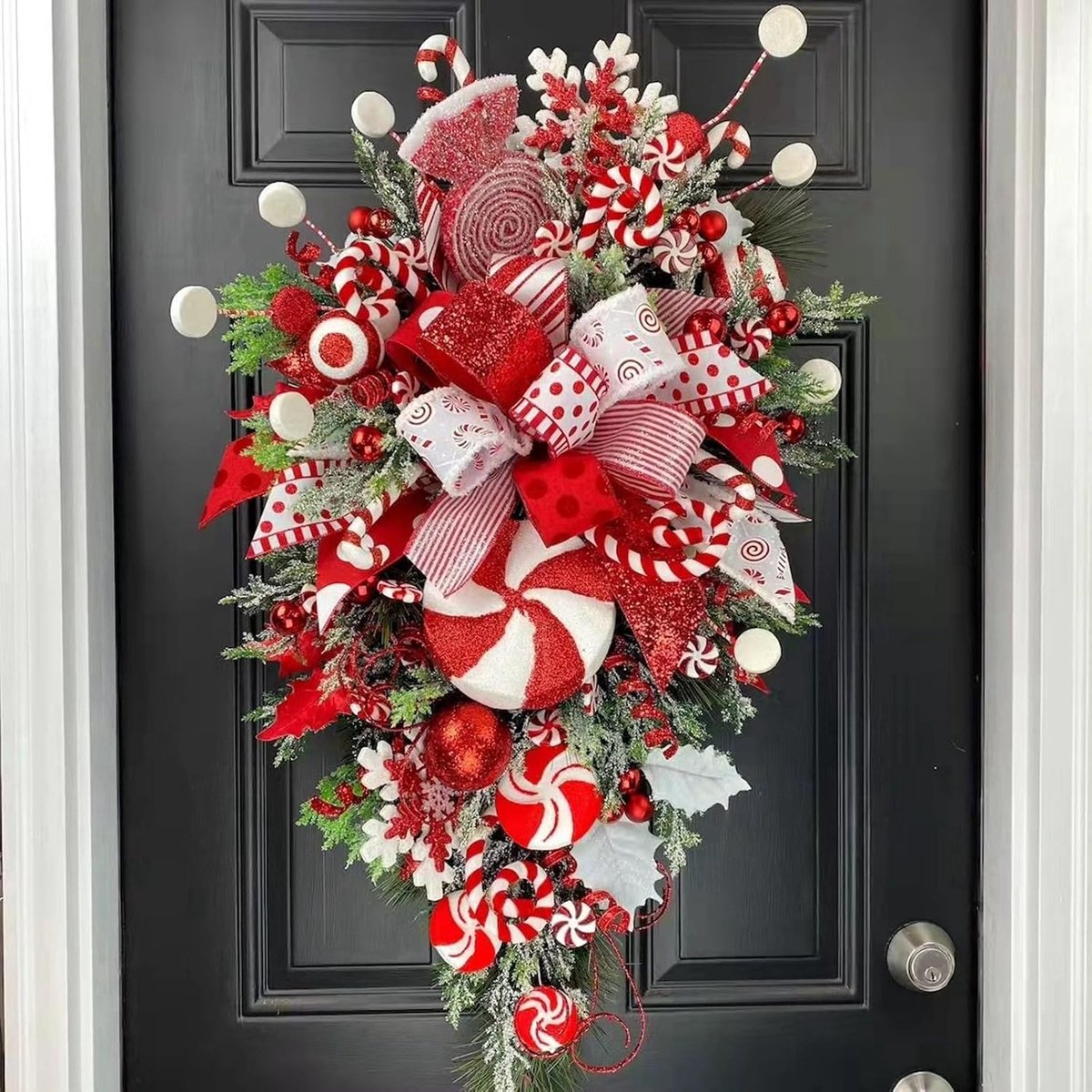 Kerstversiering - Kerstmis Candy Cane Krans voor Voordeur - Met Kerstballen en Strik - Imitatiemateriaal - 46 cm - Rood - 1 stuk