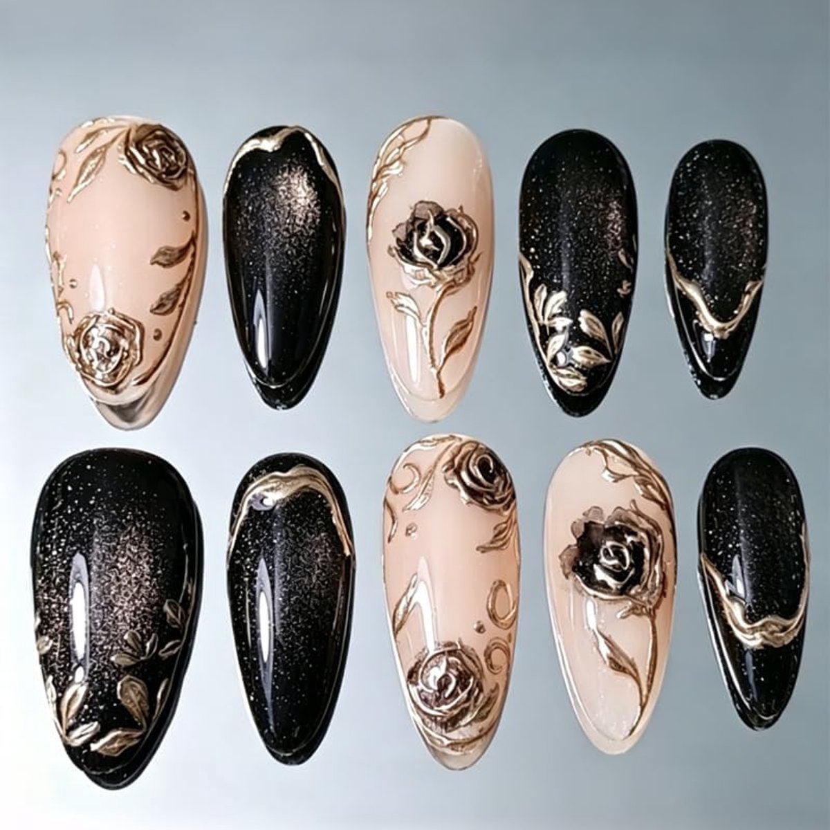 Nagels, kort, amandel, zwart, goud, gestreept, Franse 3D-bloemen, kattenoog, amandel, nepnagels, zwarte bloem, roos, zomer, INS kunstnagels