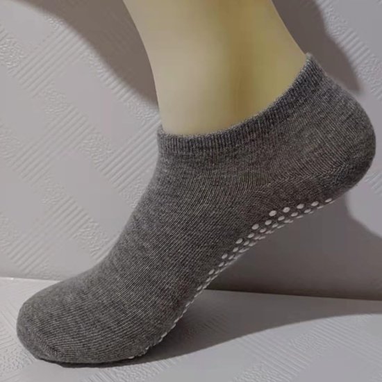 Comfortabele Antislip Yogasokken voor Dames - Rubber Sportsokken Maat 35-42 in Zwart en Grijs — afbeelding 2