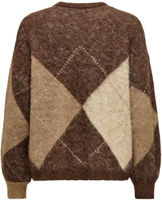 Achterkant van een bruine, beige en crème gemêleerde gebreide trui met een ruitpatroon.