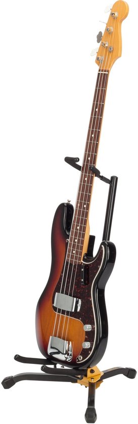 Basgitaar met sunburst-finish op een zwarte standaard.