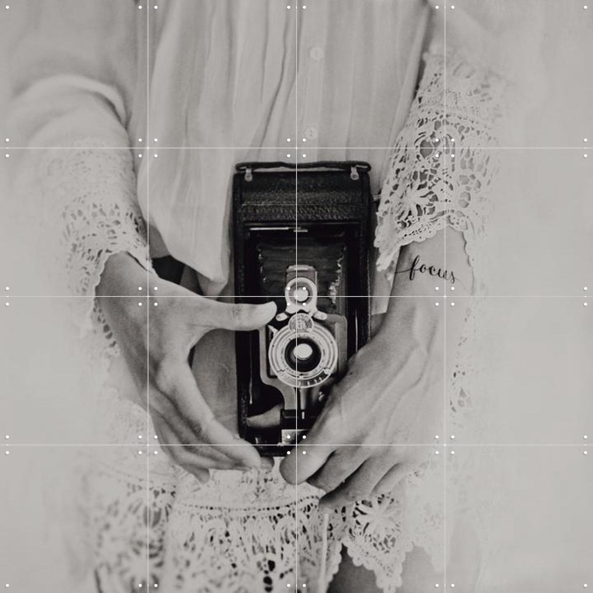 IXXI Photography Focus, STUDIO HANNAH LEMHOLT - 80 x 80 cm - Gratis ophangtool - Grote wanddecoratie en posters - Vintage, Fotografie, Woonkamer